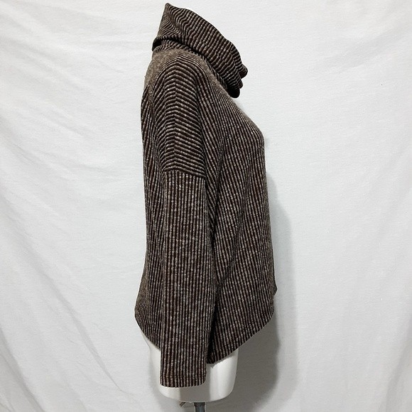 Ciara Sun Woo XS Pinstripe Mock Neck Ribbed Knit Oversized Sweater Cardigan Top - Picture 3 of 7